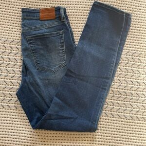 Lucky Brand Skinny Jeans | Size 6 / 28